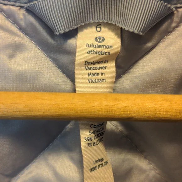 Lululemon Size 6 Light Purple Goose Down Zip Front Vest - Picture 8 of 11